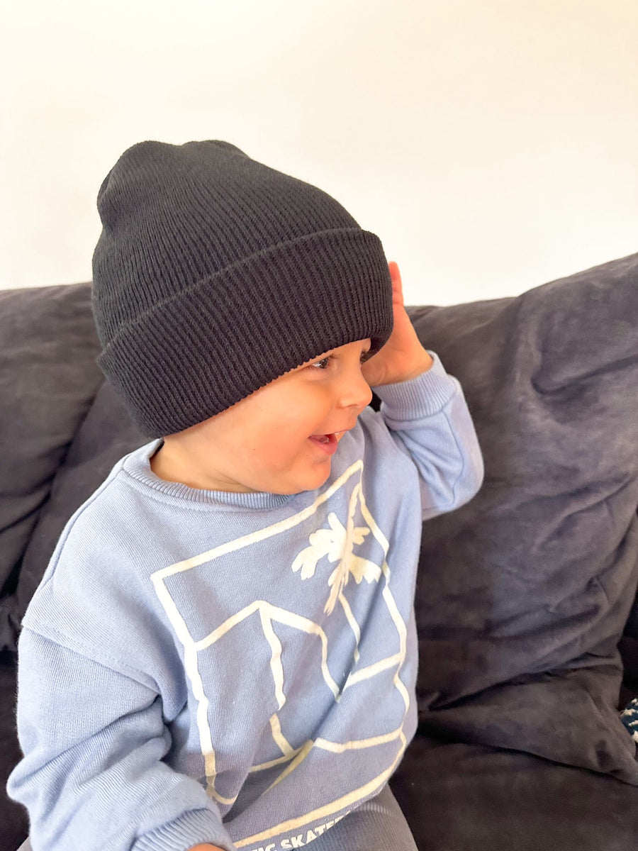 BRB Zwarte Beanie voor Baby's en Kinderen (Gepersonaliseerd)